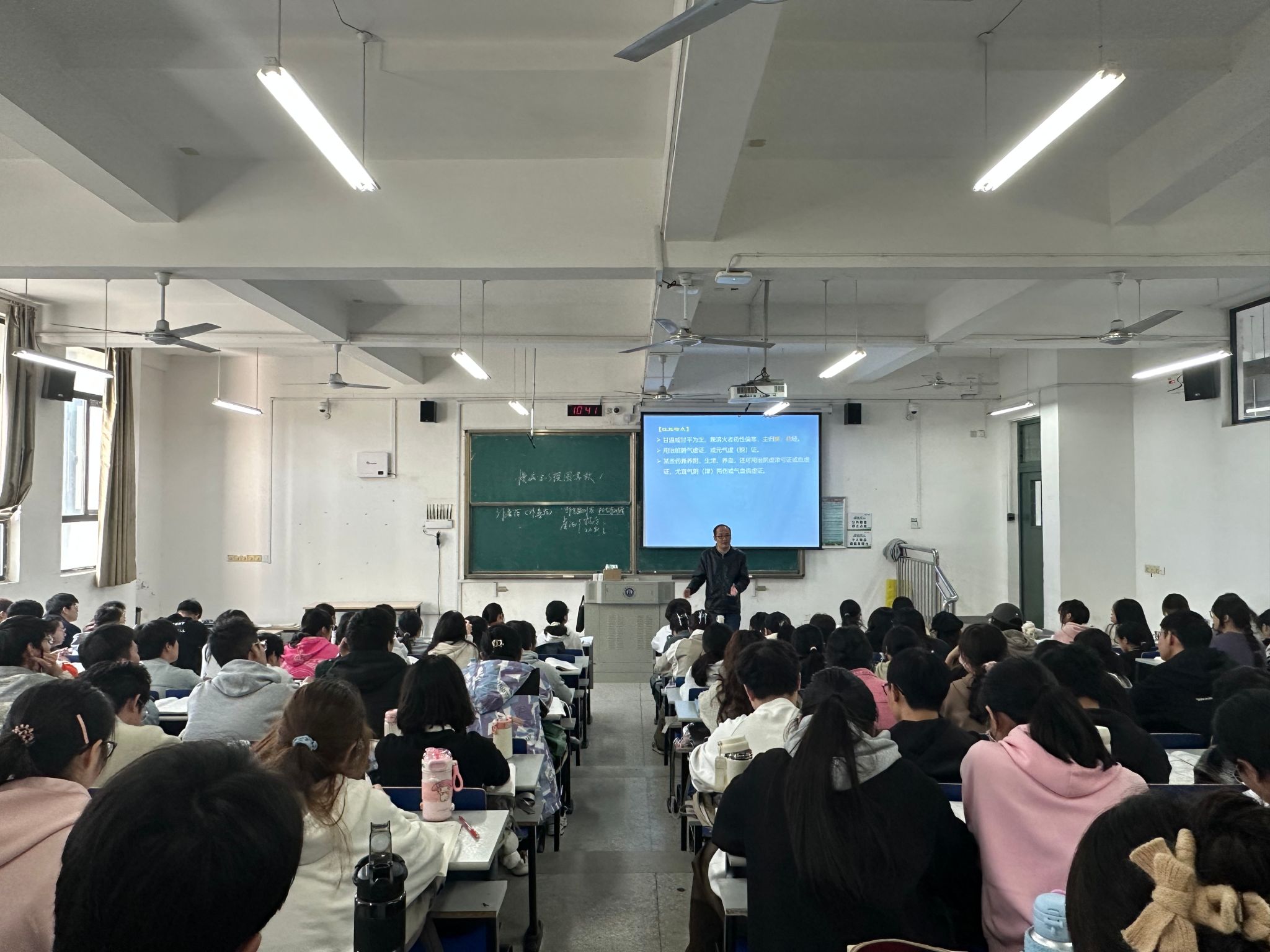 新双高智慧办校AI引擎系统